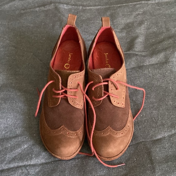 Jambu Dutch Design wing tip clog heels size 7.5 - Picture 2 of 8